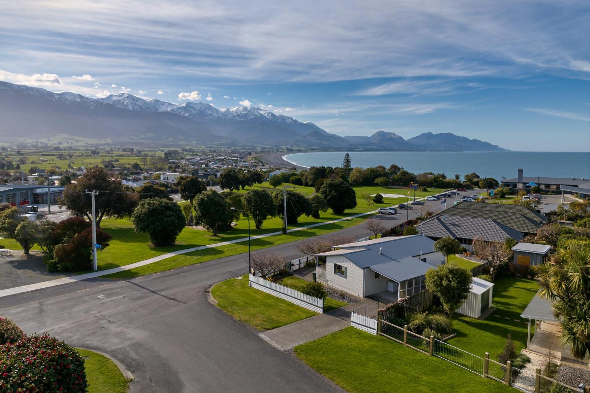 Location With Ocean And Mountain Views Villa Kaikoura Exteriör bild